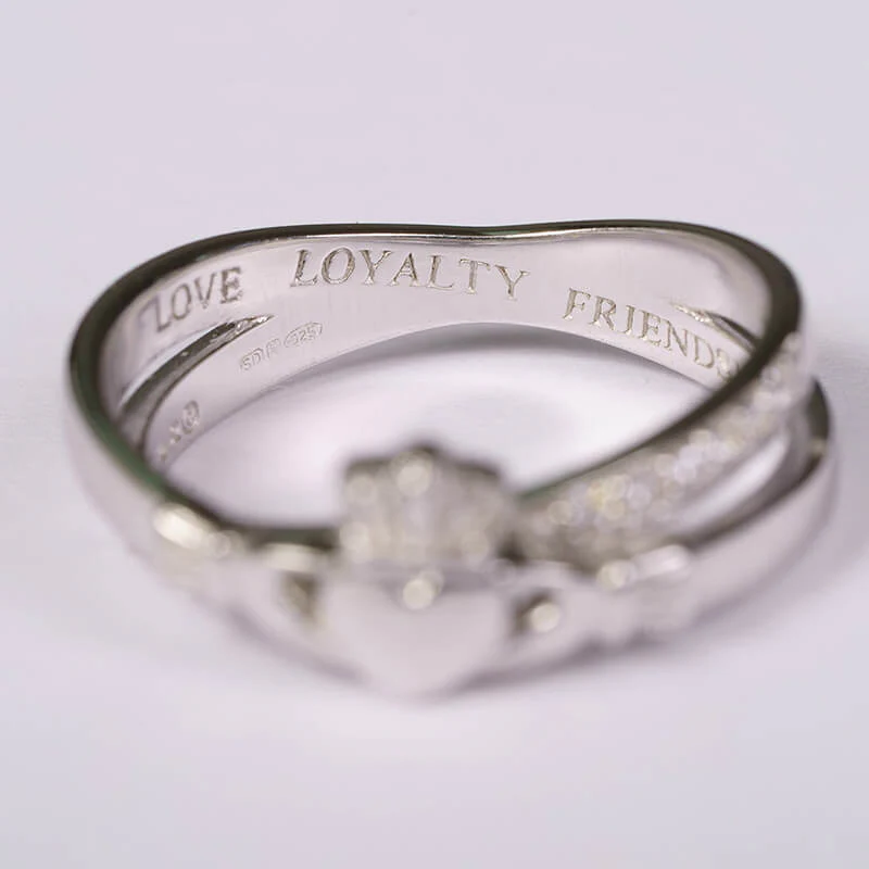Crossover Claddagh Ring - Image 2