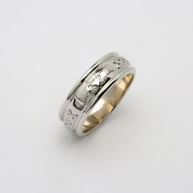Gents 14K Gold Corrib Claddagh Band - Image 2