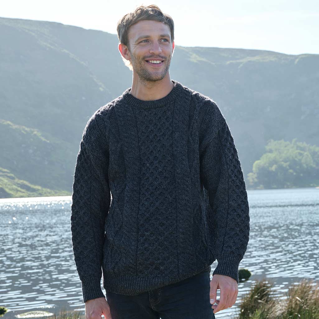 Men's Fisherman Lightweight Crew Neck Heritage Sweater - Image 3
