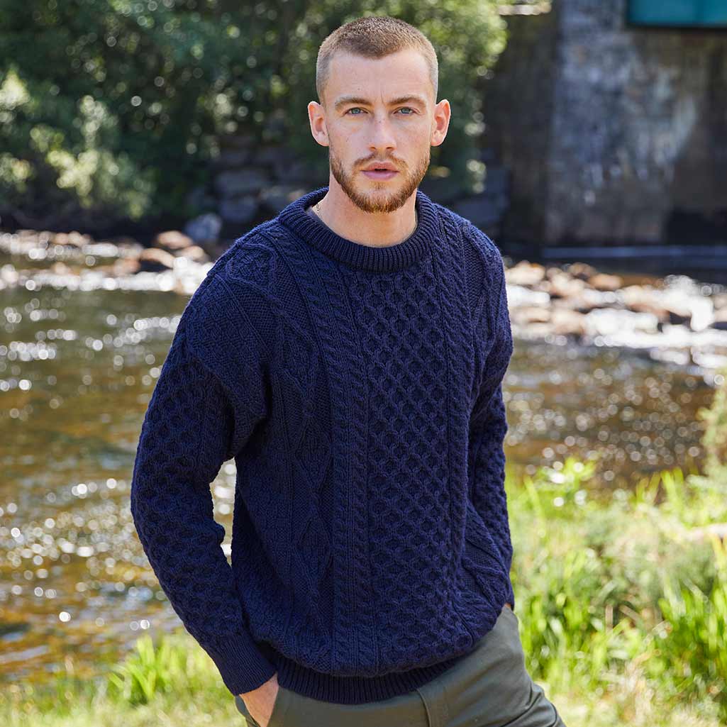Men's Fisherman Lightweight Crew Neck Heritage Sweater - Image 9