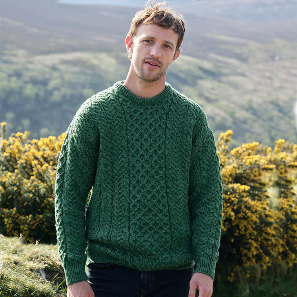 Men's Traditional Crew Neck Aran Sweater - Image 11