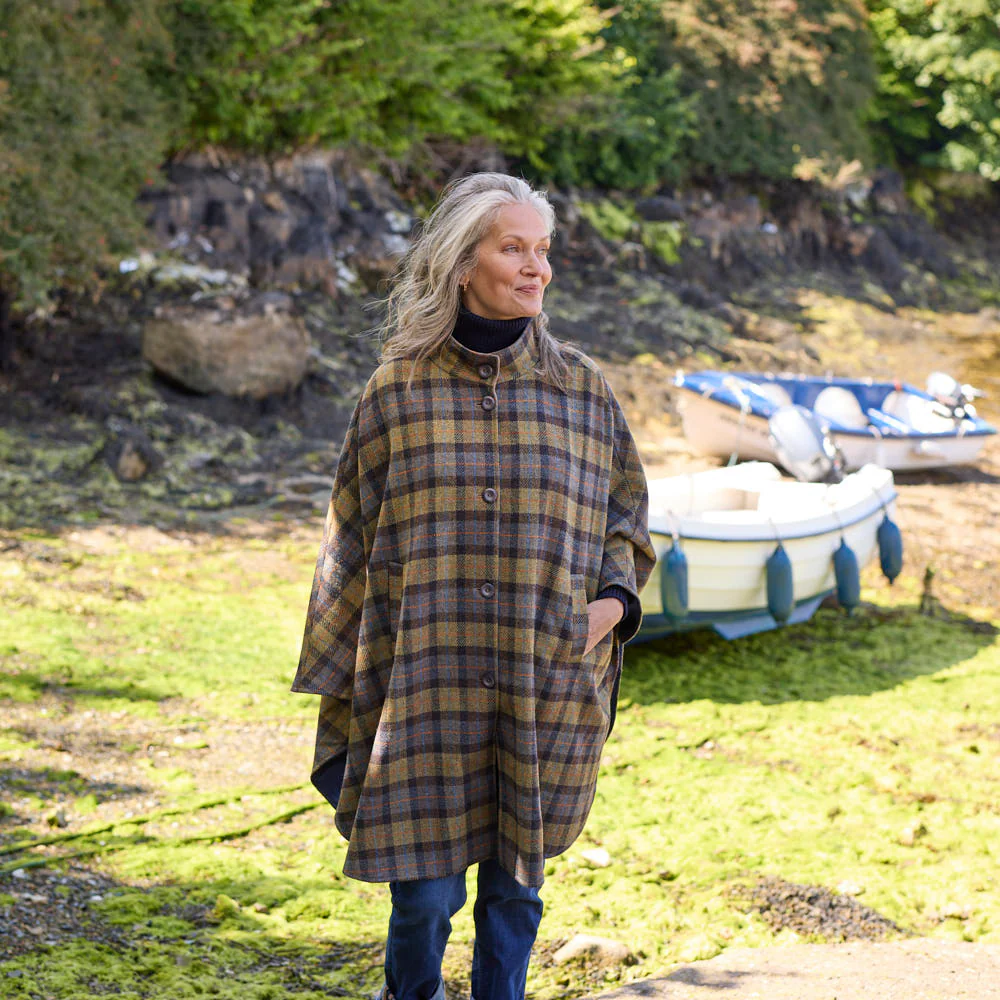 Mucros Knee-Length Cape - Image 6