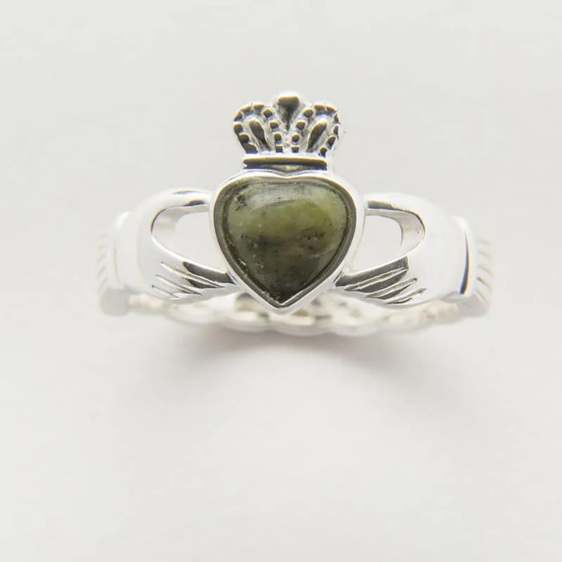Silver Connemara Marble Claddagh Ring - Image 3
