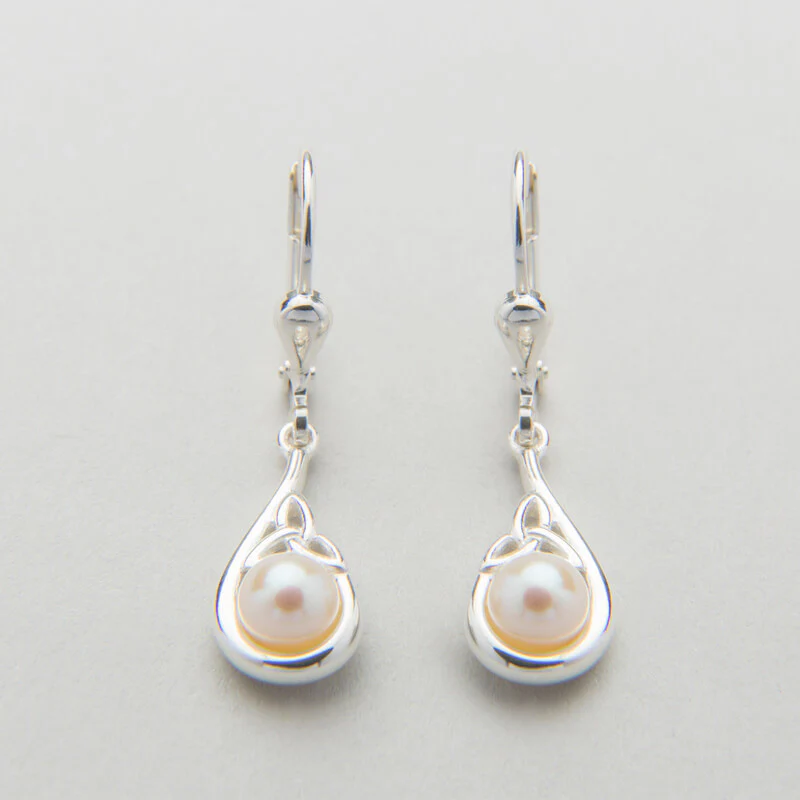 Trinity Knot Classic Pearl Jewelry Set - Image 6